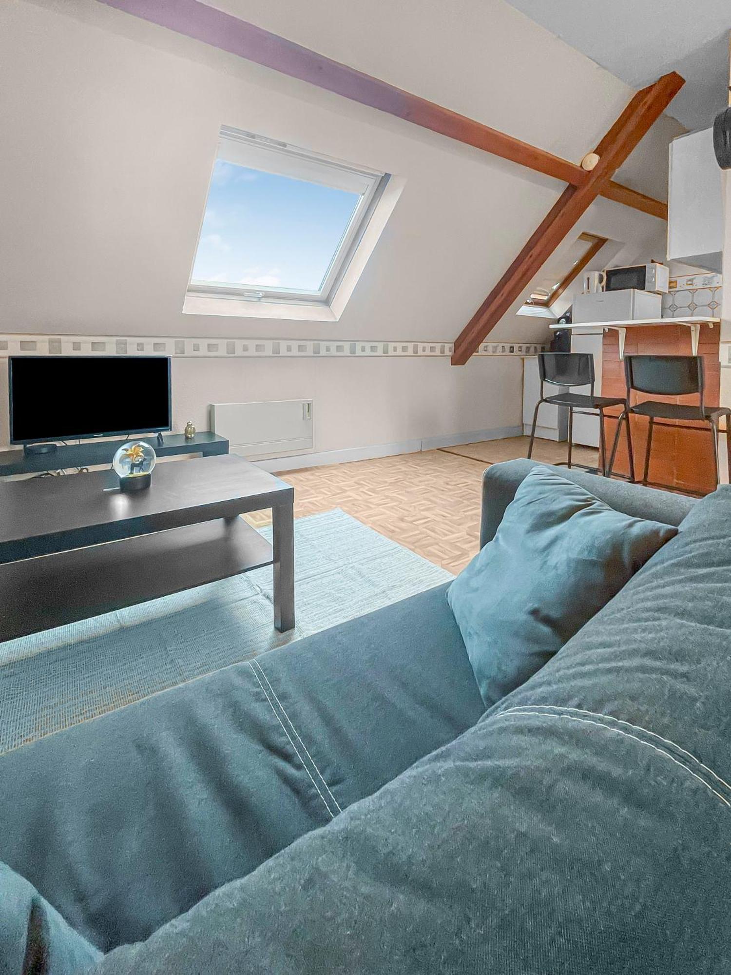 Pied-A-Terre A Montlucon Lägenhet Exteriör bild