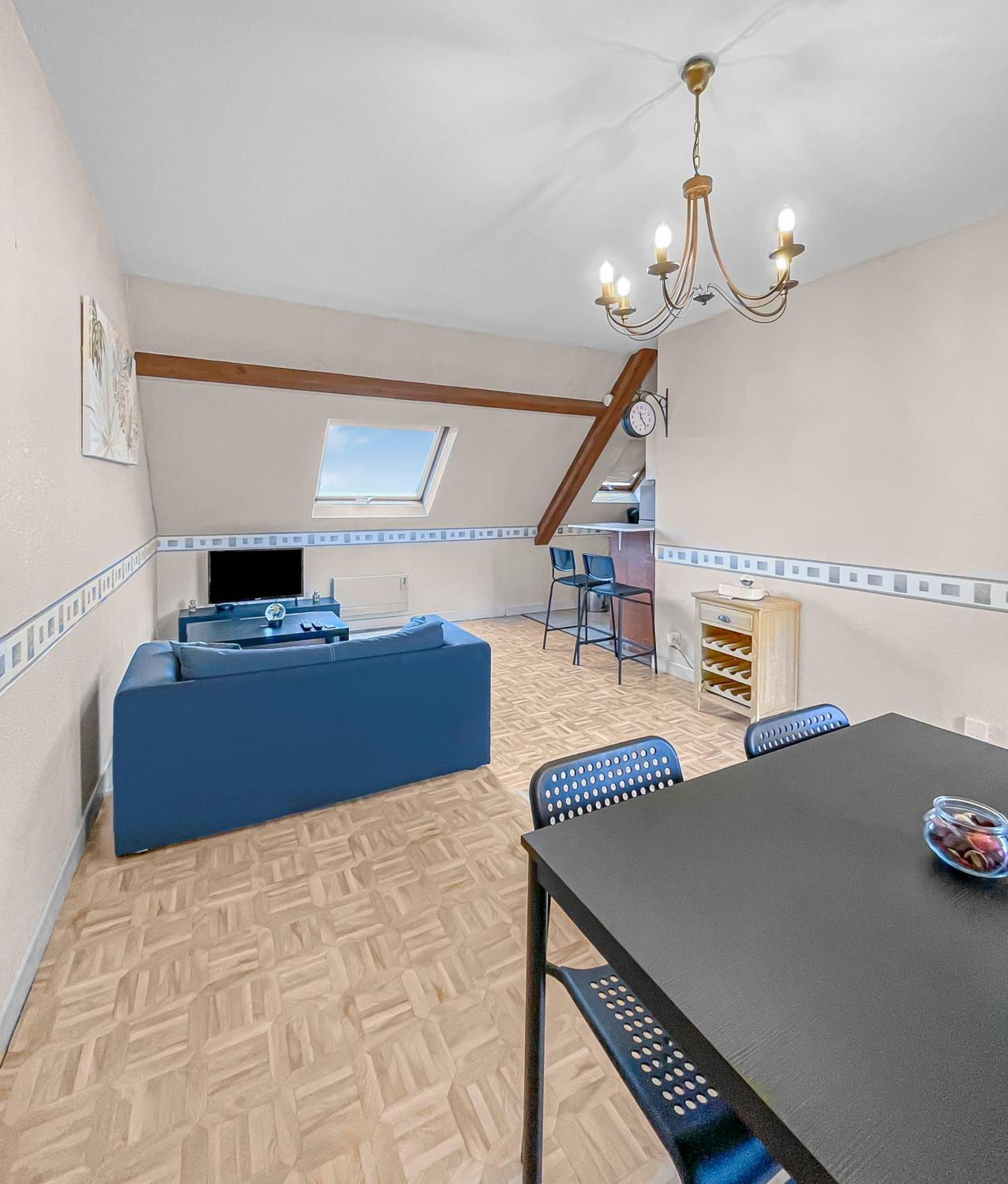 Pied-A-Terre A Montlucon Lägenhet Exteriör bild